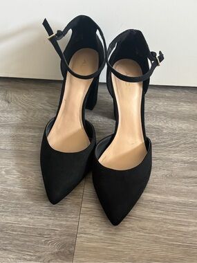 Aldo Black Pointed Toe Ankle-Strap Block Heels